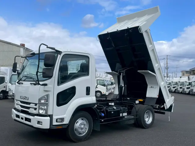 いすゞ フォワード 2PG-FRR90S1(2WD)の写真1