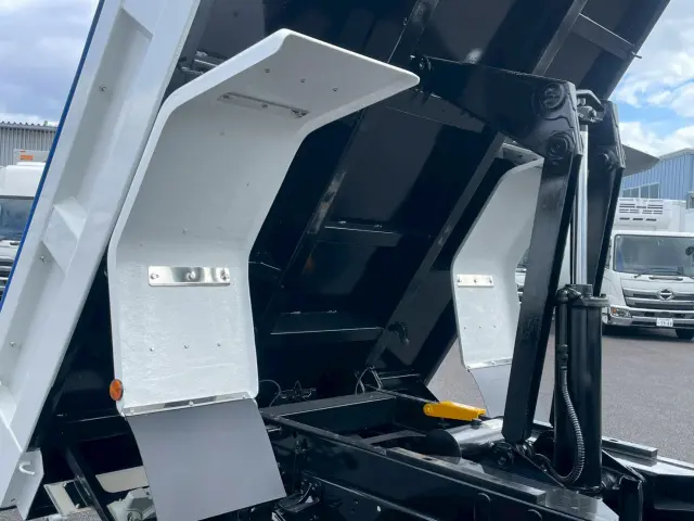 いすゞ フォワード 2PG-FRR90S1(2WD)の写真17