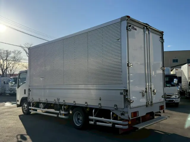 いすゞ エルフ TRG-NPR85AN(2WD)の写真6