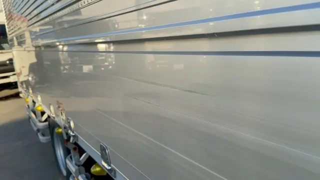 いすゞ エルフ TRG-NPR85AN(2WD)の写真24