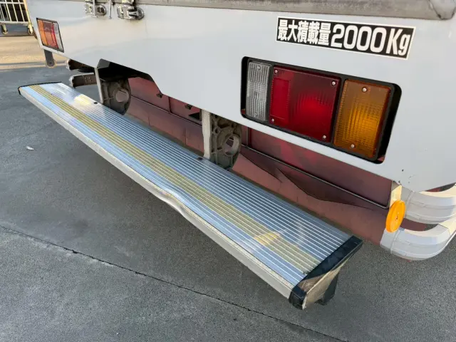 いすゞ エルフ TRG-NPR85AN(2WD)の写真26