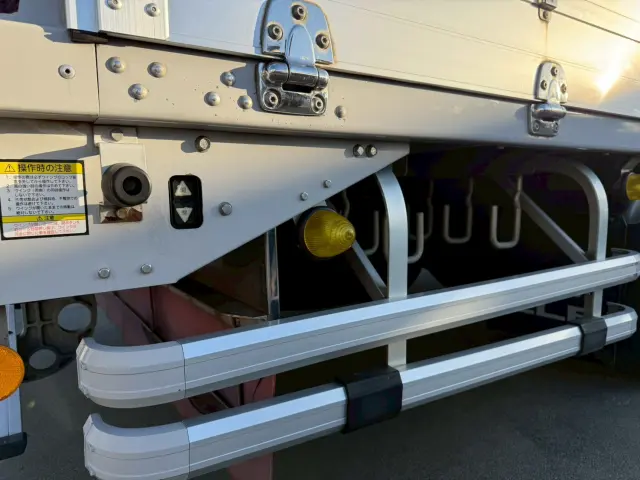 いすゞ エルフ TRG-NPR85AN(2WD)の写真27