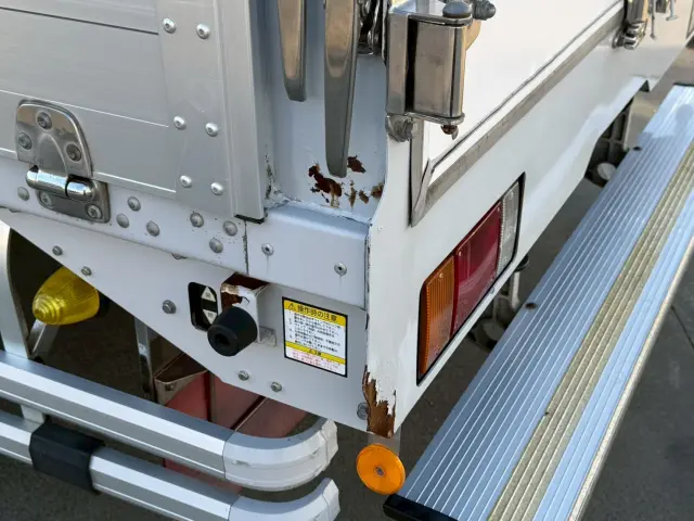 いすゞ エルフ TRG-NPR85AN(2WD)の写真30