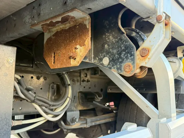 いすゞ エルフ TRG-NPR85AN(2WD)の写真37