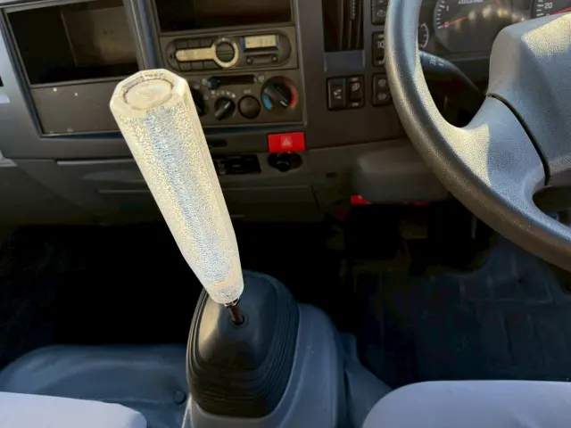 いすゞ エルフ TRG-NPR85AN(2WD)の写真44