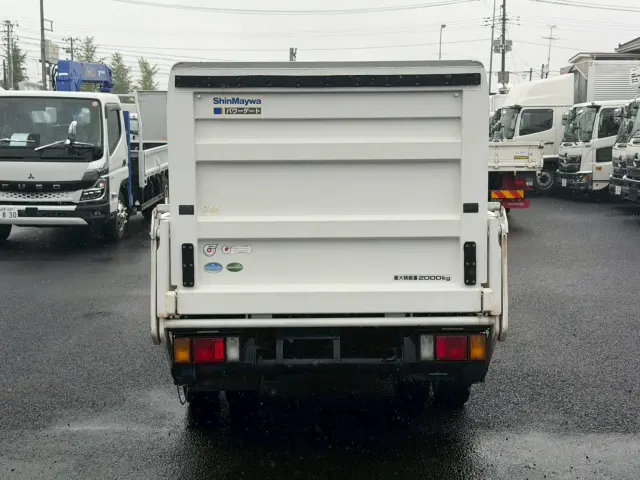 いすゞ エルフ TPG-NJR85A(2WD)の写真5
