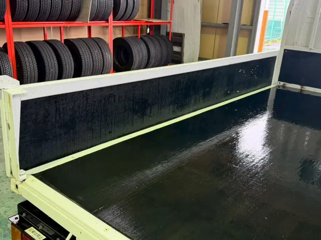 いすゞ エルフ TPG-NJR85A(2WD)の写真9
