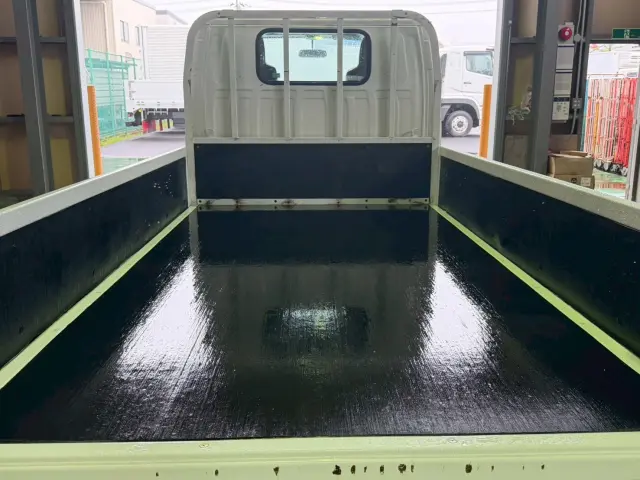 いすゞ エルフ TPG-NJR85A(2WD)の写真10