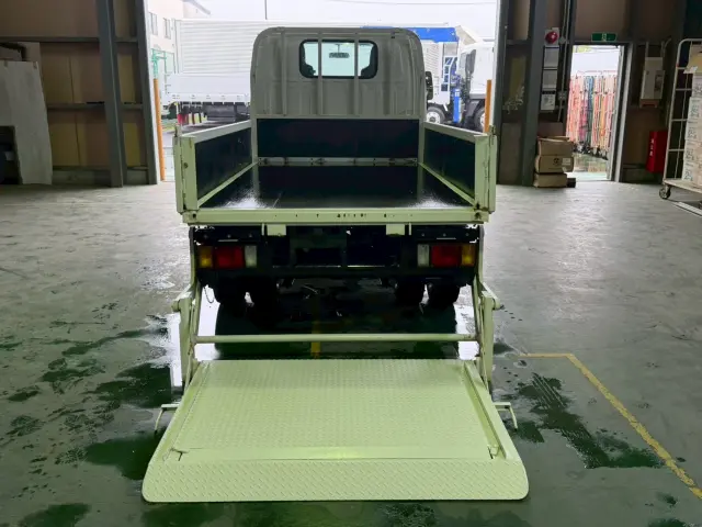 いすゞ エルフ TPG-NJR85A(2WD)の写真13
