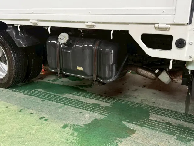 いすゞ エルフ TPG-NJR85A(2WD)の写真22