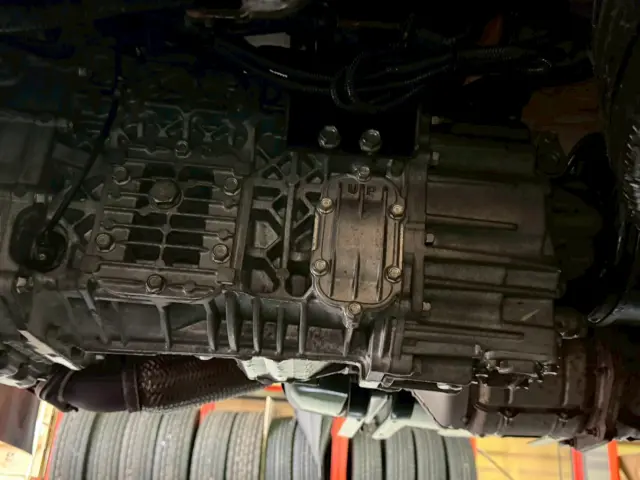 いすゞ エルフ TPG-NJR85A(2WD)の写真37