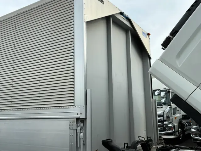 いすゞ フォワード TKG-FRR90T2(2WD)の写真24