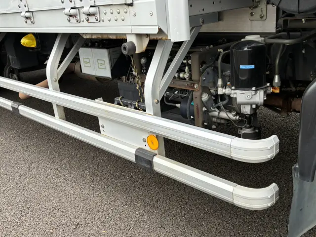 いすゞ フォワード TKG-FRR90T2(2WD)の写真35