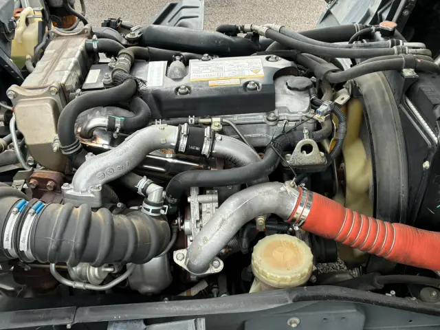 いすゞ フォワード TKG-FRR90T2(2WD)の写真40