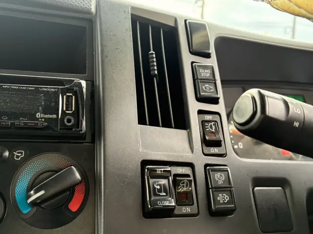 いすゞ フォワード TKG-FRR90T2(2WD)の写真46
