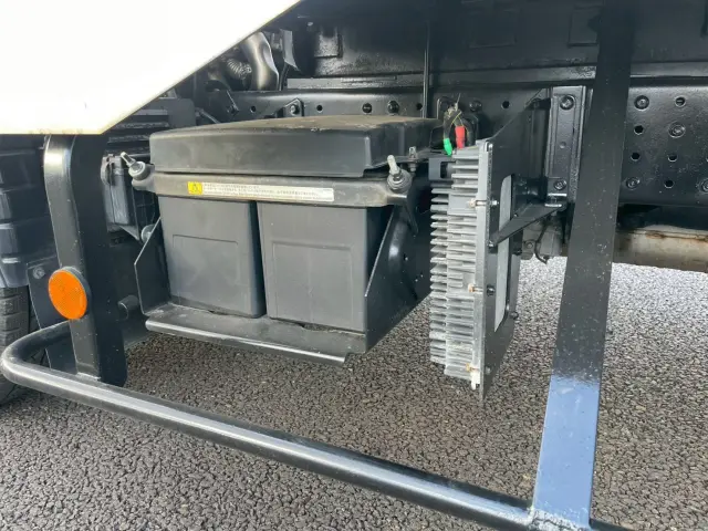 三菱 キャンター TPG-FEA50(2WD)の写真21