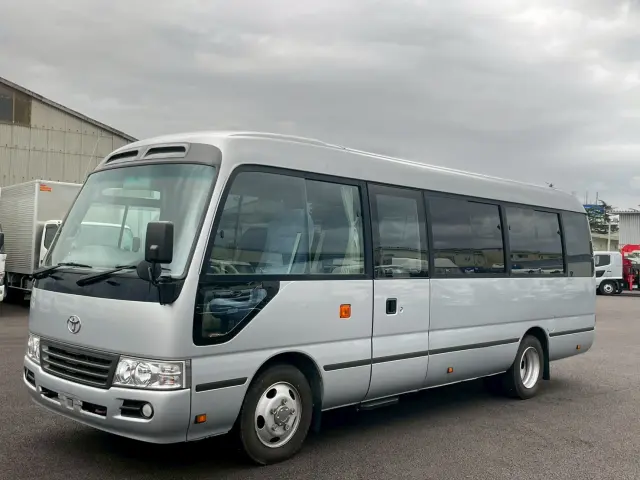 トヨタ コースター SKG-XZB50(2WD)の写真1