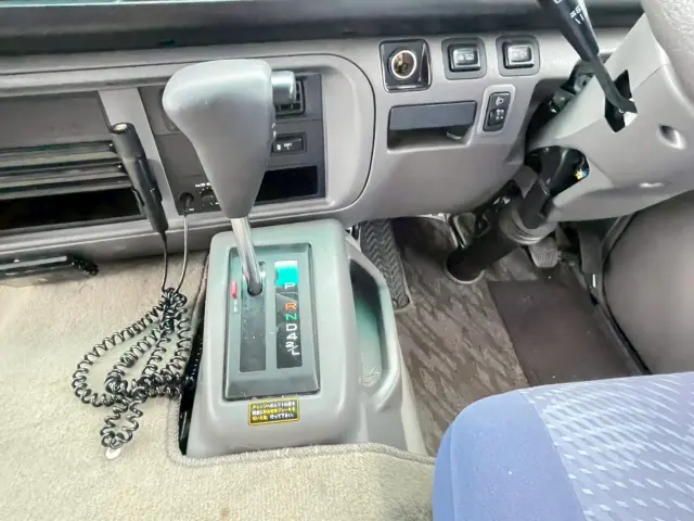 トヨタ コースター SKG-XZB50(2WD)の写真29