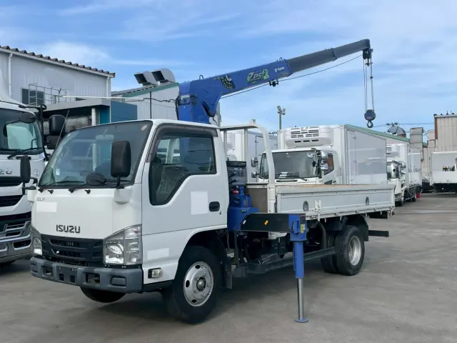 いすゞ エルフ TPG-NKR85AR(2WD)の写真1