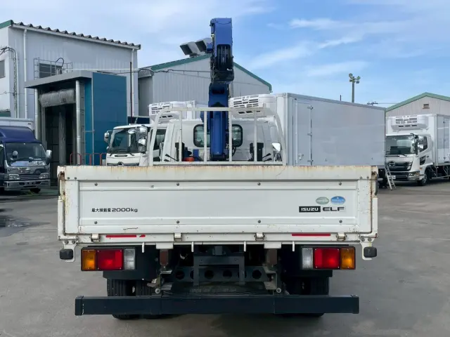 いすゞ エルフ TPG-NKR85AR(2WD)の写真5