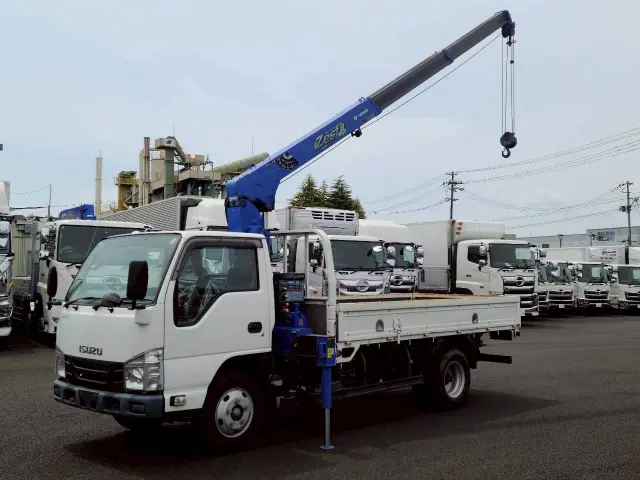 いすゞ エルフ TPG-NKR85AR(2WD)の写真7