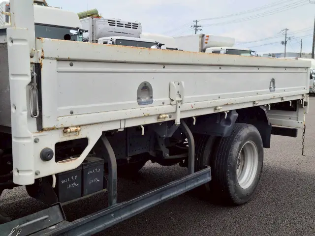 いすゞ エルフ TPG-NKR85AR(2WD)の写真10