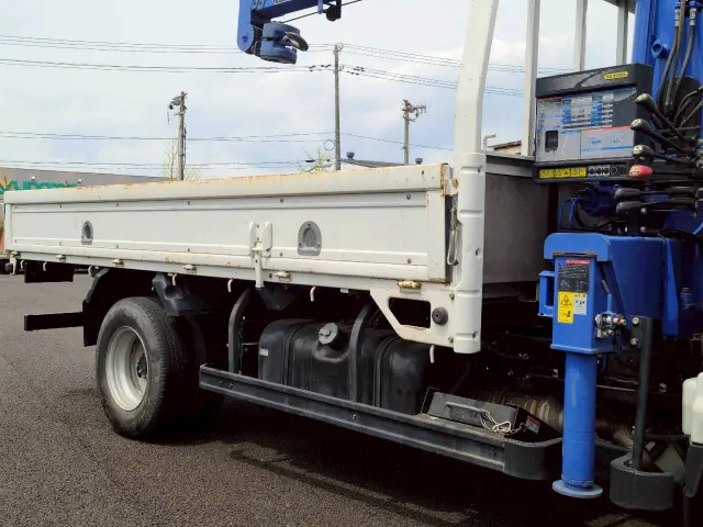 いすゞ エルフ TPG-NKR85AR(2WD)の写真11