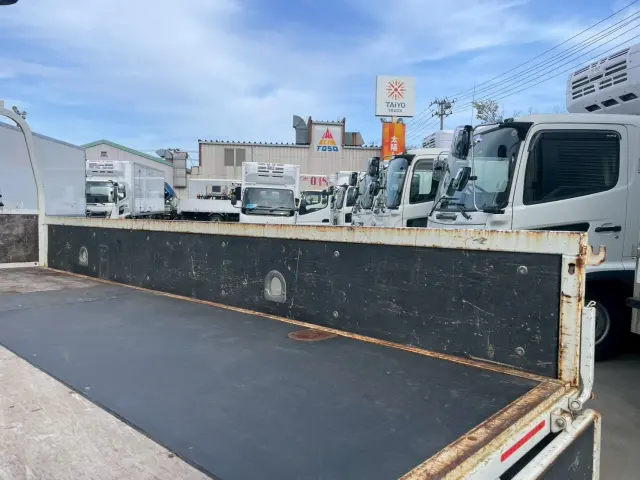 いすゞ エルフ TPG-NKR85AR(2WD)の写真16