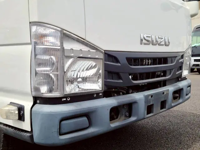 いすゞ エルフ TPG-NKR85AR(2WD)の写真27