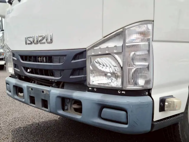 いすゞ エルフ TPG-NKR85AR(2WD)の写真28