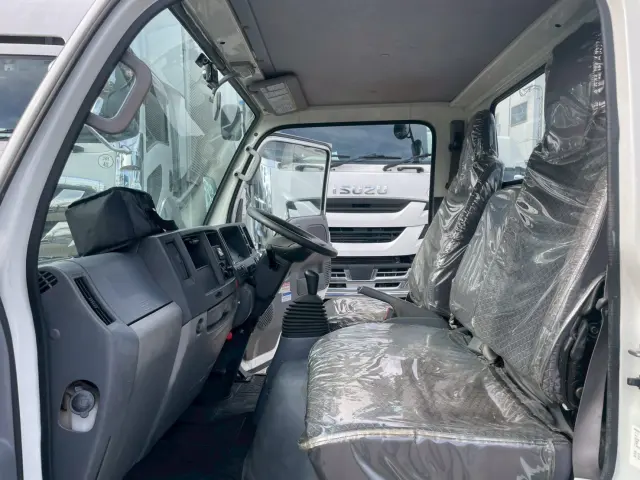 いすゞ エルフ TPG-NKR85AR(2WD)の写真38