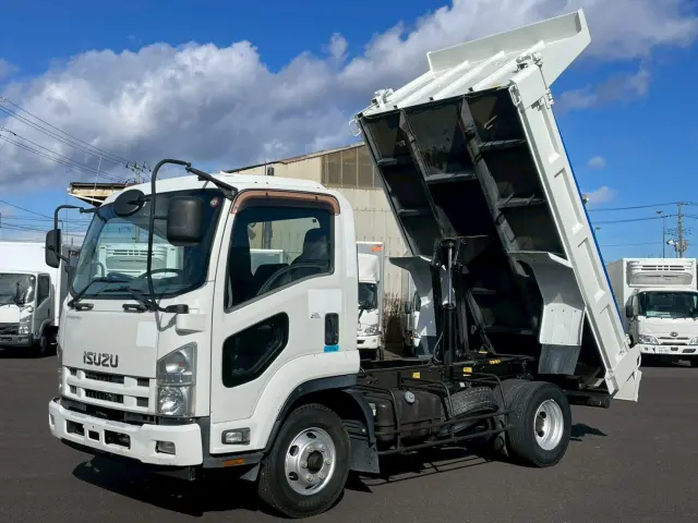 いすゞ フォワード TKG-FRR90S1(2WD)の写真1