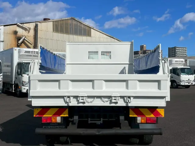 いすゞ フォワード TKG-FRR90S1(2WD)の写真5