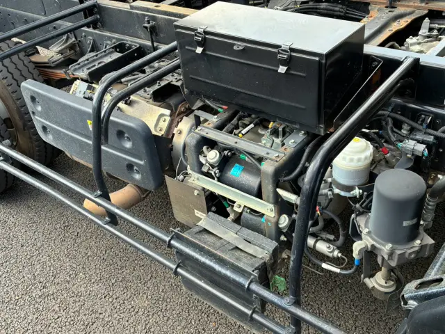いすゞ フォワード 2PG-FRR90S1(2WD)の写真17