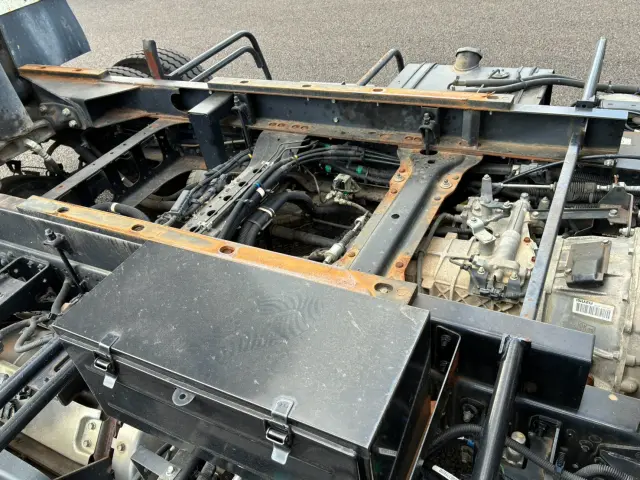 いすゞ フォワード 2PG-FRR90S1(2WD)の写真20