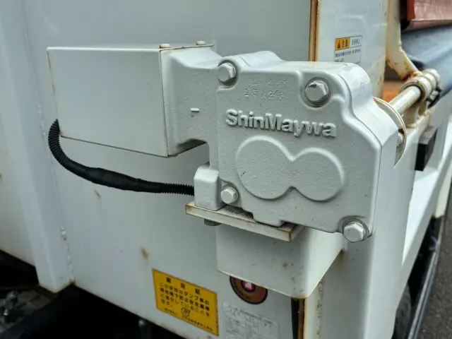 いすゞ フォワード 2PG-FRR90S1(2WD)の写真29