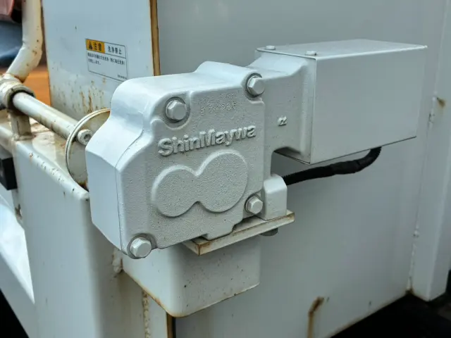 いすゞ フォワード 2PG-FRR90S1(2WD)の写真30