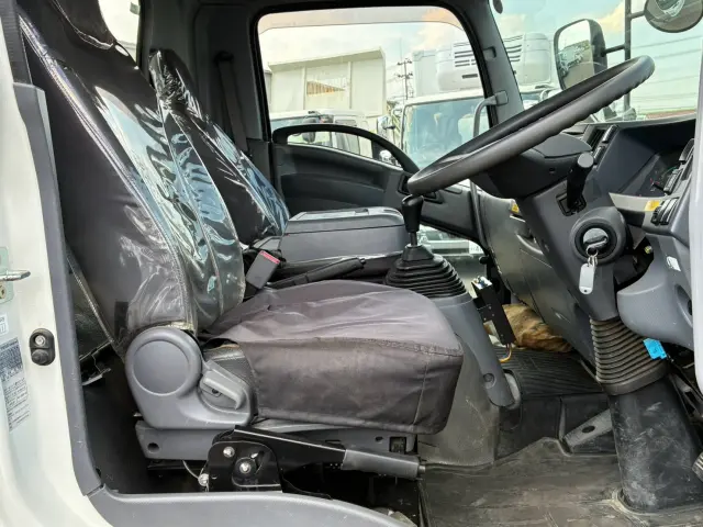 いすゞ フォワード 2PG-FRR90S1(2WD)の写真42