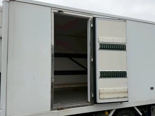 いすゞ エルフ TPG-NPR85AN(2WD)の写真8