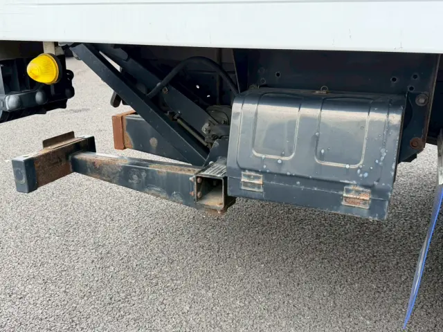 いすゞ エルフ TPG-NPR85AN(2WD)の写真28