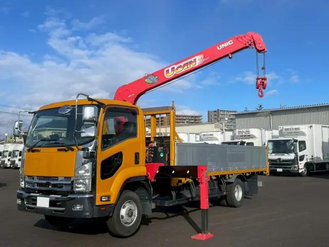 いすゞ フォワード TKG-FRR90S2(2WD)の写真1