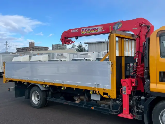 いすゞ フォワード TKG-FRR90S2(2WD)の写真9