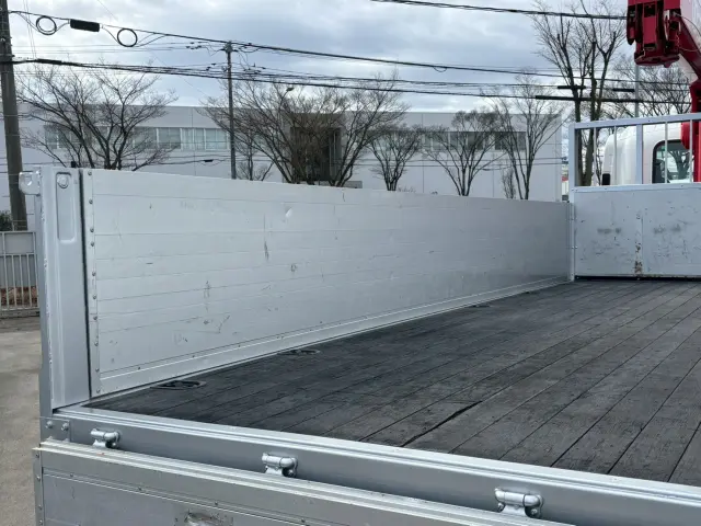 いすゞ フォワード TKG-FRR90S2(2WD)の写真10