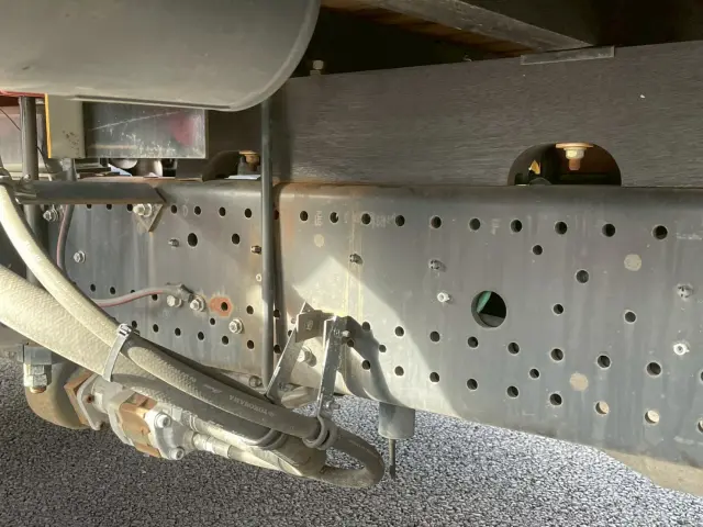 いすゞ フォワード TKG-FRR90S2(2WD)の写真36