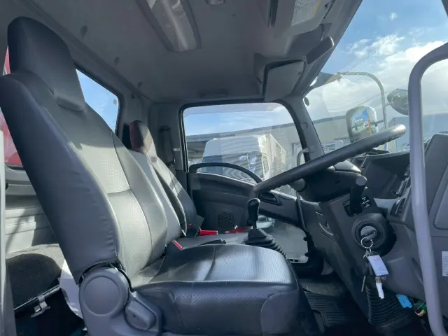 いすゞ フォワード TKG-FRR90S2(2WD)の写真44