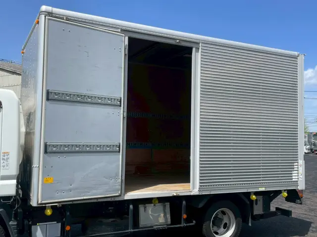 三菱 キャンター TPG-FEB50(2WD)の写真9