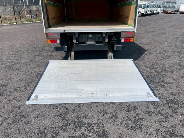 三菱 キャンター TPG-FEB50(2WD)の写真12