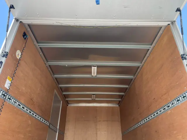 三菱 キャンター TPG-FEB50(2WD)の写真17