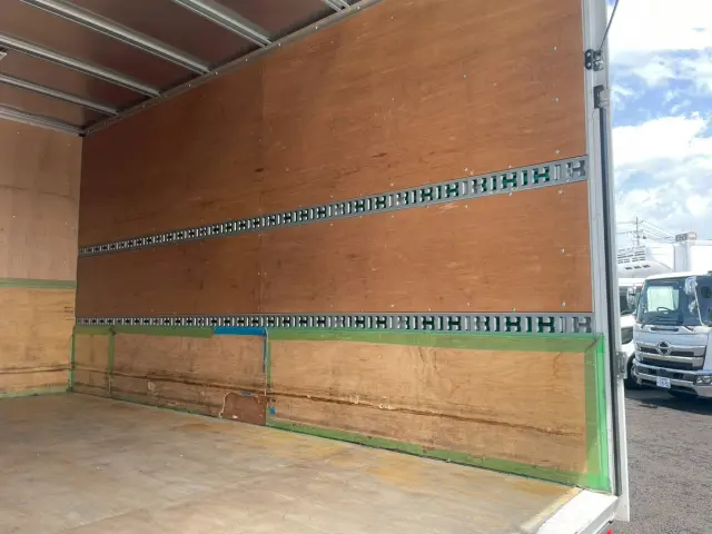 三菱 キャンター TPG-FEB50(2WD)の写真18