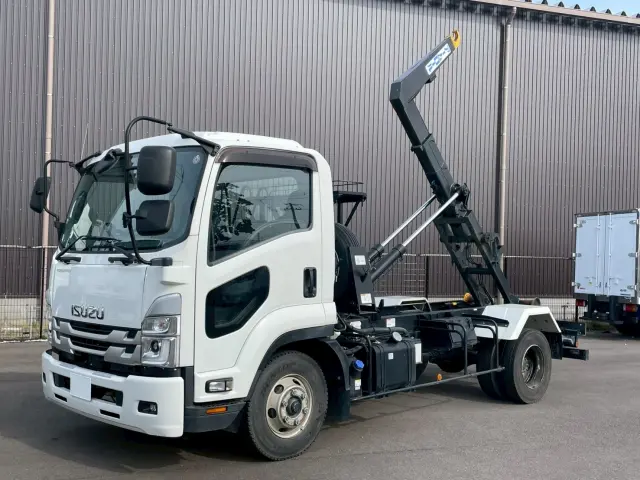いすゞ フォワード 2RG-FRR90S1(2WD)の写真1